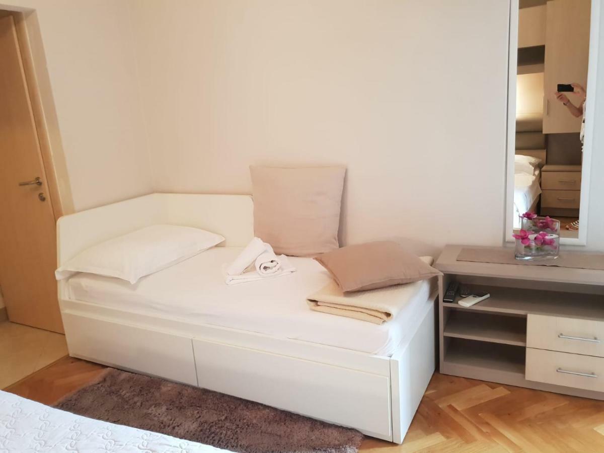 Guesthouse Marina Tučepi Eksteriør bilde